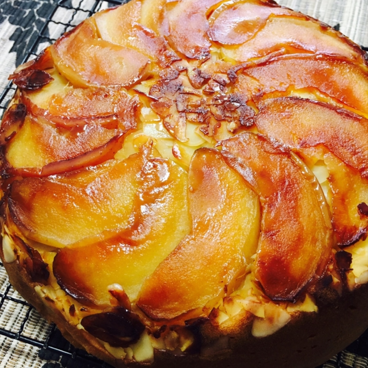 炊飯器で簡単 米粉のhmで りんごのホットケーキ レシピ 作り方 By Cinabre 楽天レシピ 炊飯器で簡単 米粉のhmで りんごのホットケーキ レシピ 作り方 By Cinabre 楽天レシピ